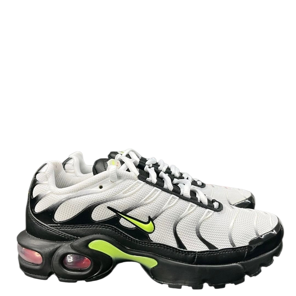 Nike Air Max Plus White Black Sneakers